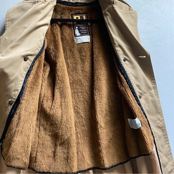Classic Tan Trench Coat - Picture 6 of 13